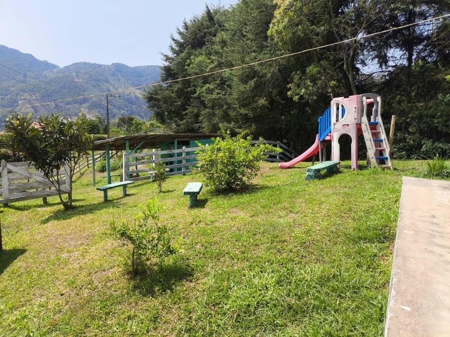 Recanto Embahu São Bento do Sapucaí Esterno foto