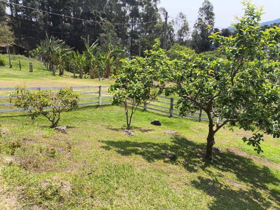 Recanto Embahu São Bento do Sapucaí Esterno foto